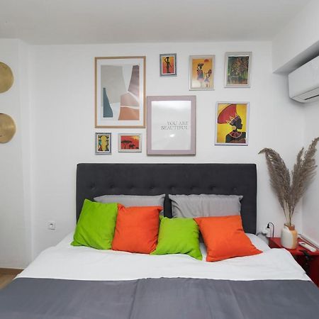 11 Steps' Lovely Studio In The Center Tiranë Luaran gambar