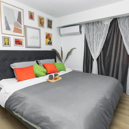 11 Steps' Lovely Studio In The Center Tiranë Luaran gambar