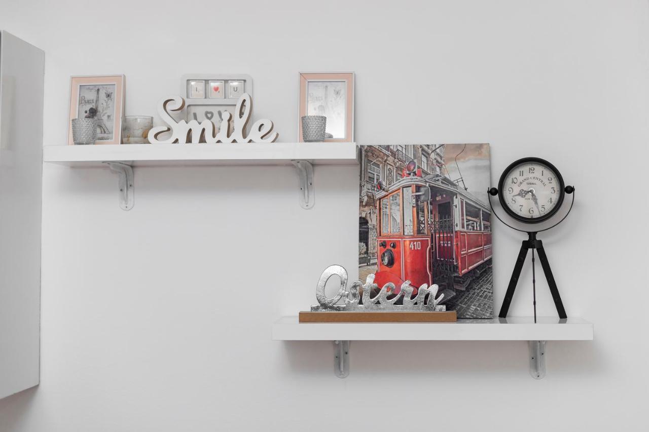 11 Steps' Lovely Studio In The Center Tiranë Luaran gambar