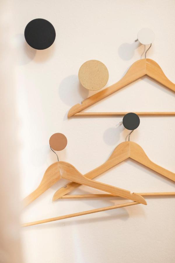 11 Steps' Lovely Studio In The Center Tiranë Luaran gambar